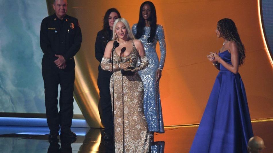 Beyonc&eacute; y Kendrick Lamar triunfan en Grammys que declaran su amor a LA