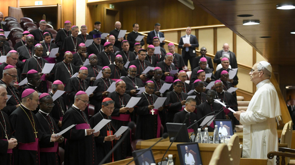 l Papa ai vescovi, 'gli abusi del clero vanno affrontati'