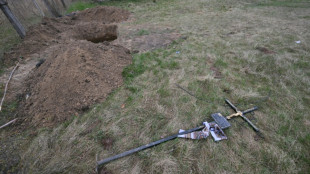 Ukraine: des corps exhum&eacute;s au centre d'enqu&ecirc;tes sur des "atrocit&eacute;s"