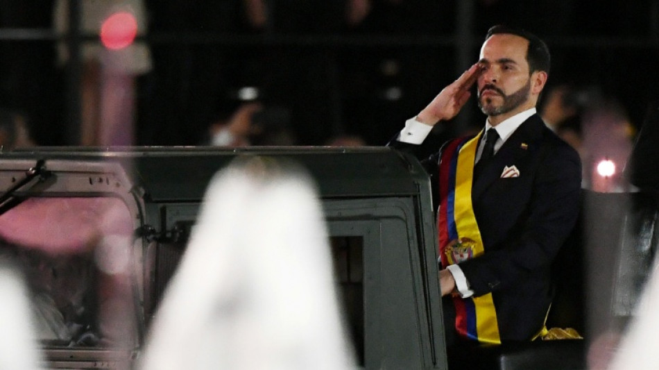 De la Espriella assume poder na Col&ocirc;mbia com foco no 'narcoterrorismo'