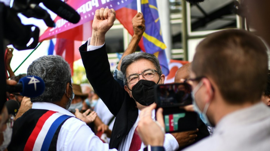 Présidentielle: Mélenchon a franchi la barre des 500 parrainages