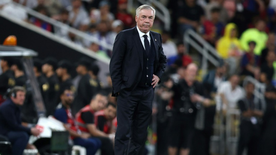 Ancelotti diz que Mbappé 'tem a oportunidade' de igualar CR7 no Real Madrid