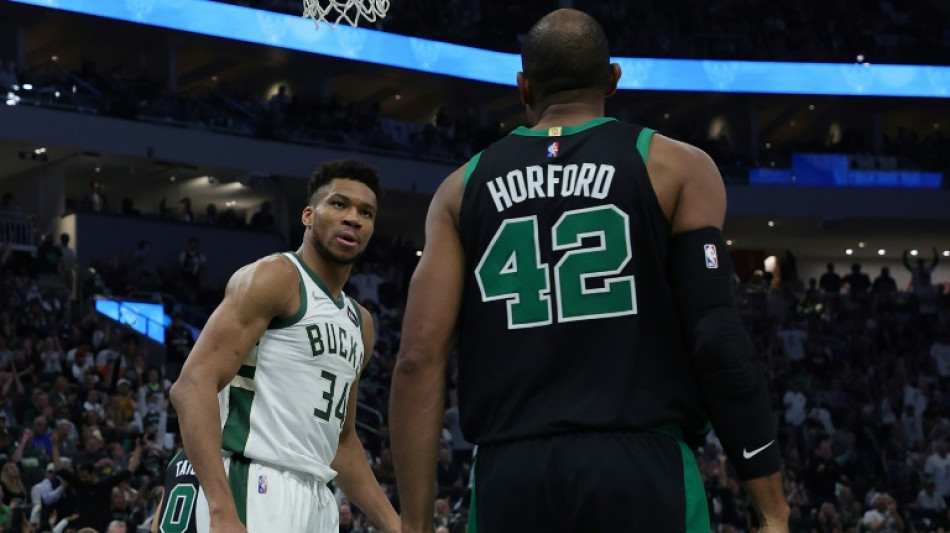NBA: Boston r&eacute;pond &agrave; Milwaukee, Golden State miracul&eacute; face &agrave; Memphis 