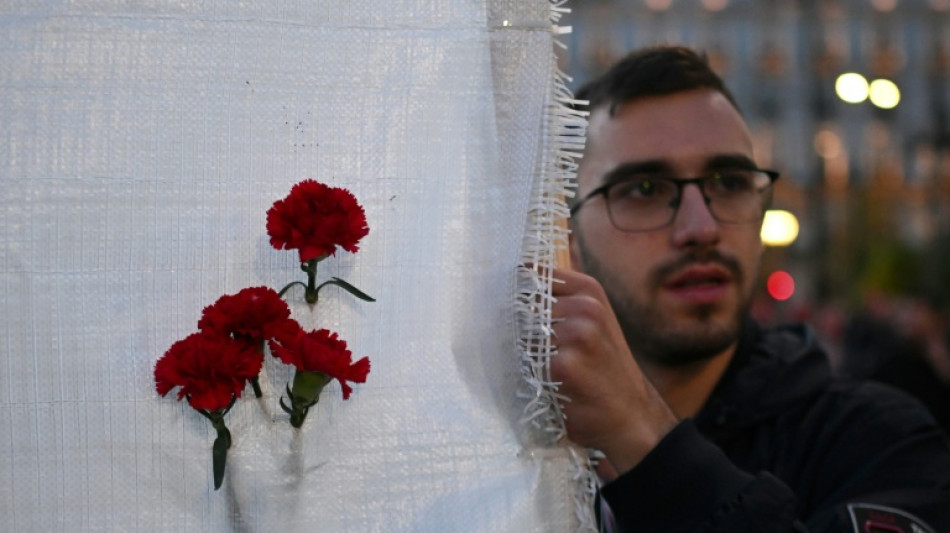 Des milliers de personnes comm&eacute;morent &agrave; Ath&egrave;nes le soul&egrave;vement contre la junte 