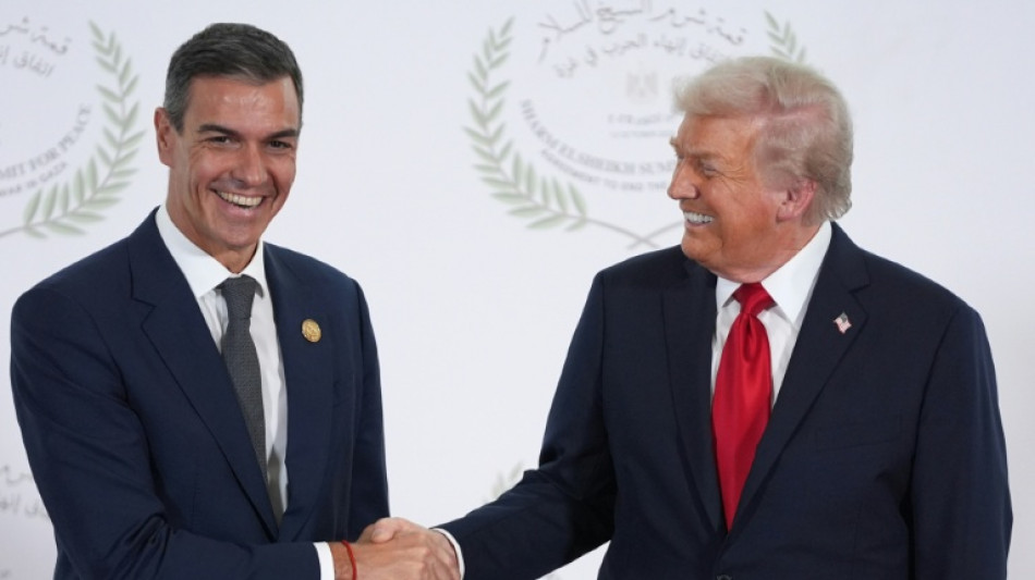 Trump dice que España "debería ser castigada" por su gasto en defensa