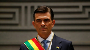 Paz asume presidencia de Bolivia y promete fin al aislamiento tras 20 años de socialismo