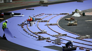 JO-2024: la piste d'athl&eacute;tisme s'habille de violet 