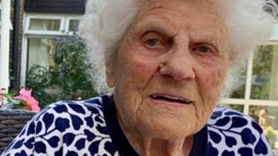 Compie 116 anni Ethel Caterham, la persona pi&ugrave; anziana del mondo