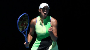 Keys revels in Melbourne heat as Djokovic steps up history bid