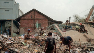 La lluvia complica el rescate en áreas golpeadas por el terremoto en Birmania