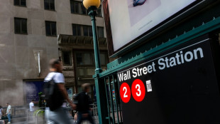 Wall Street ouvre proche de l'&eacute;quilibre; l'emploi se d&eacute;grade, mais mod&eacute;r&eacute;ment