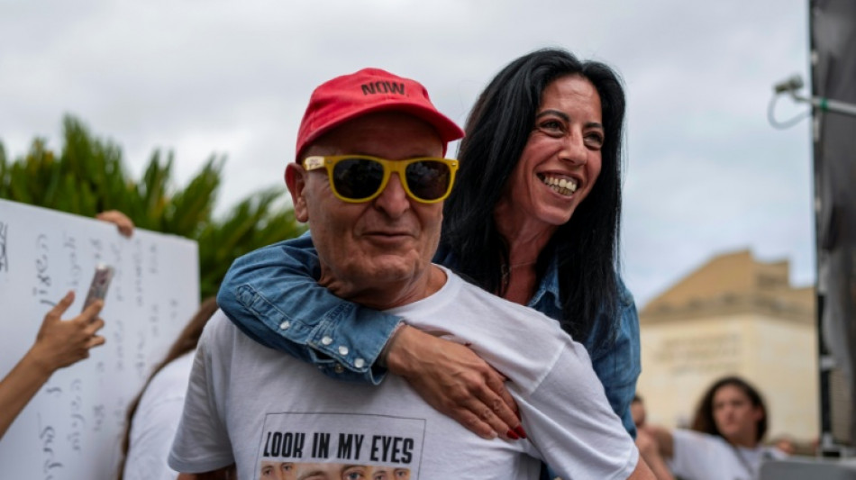 "Regresan a casa", celebran israelíes en Tel Aviv tras dos años en vilo por los rehenes en Gaza