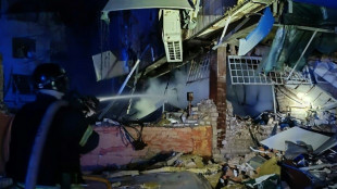 Tres muertos y m&aacute;s de medio centenar de heridos en varios ataques rusos en Ucrania
