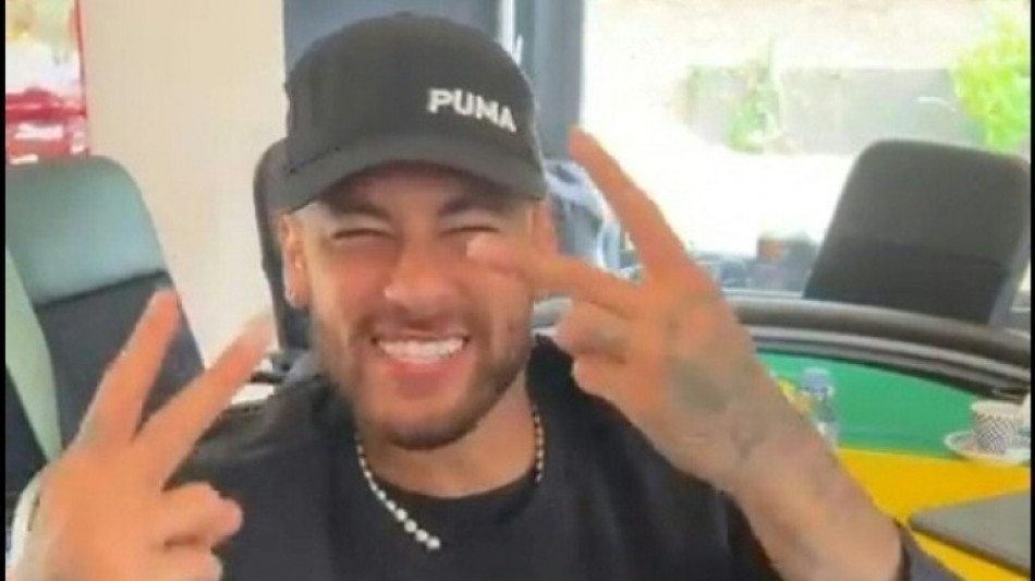 Br&eacute;sil: Neymar se d&eacute;fend apr&egrave;s avoir affich&eacute; un soutien public &agrave; Bolsonaro