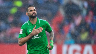 Bahia anuncia contratação do atacante Willian José