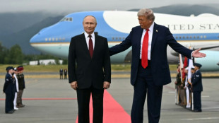 Trump offre à Poutine un retour très chorégraphié sur la scène diplomatique