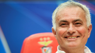 Benfica's Mourinho plays down Real Madrid return rumour before rematch