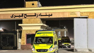 Doce personas entraron a Egipto desde Gaza en el primer d&iacute;a de reapertura del paso de Rafah